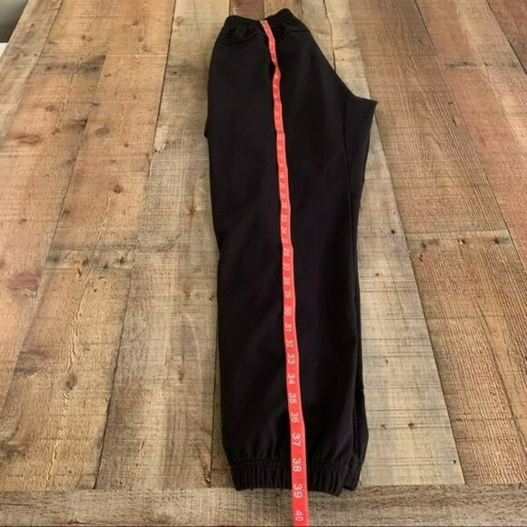 Adidas womens size medium track pants in black with ankle zipper - Picture 11 of 11